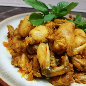 ếch kho sả ớt