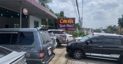 CHỖ ĐẬU XE